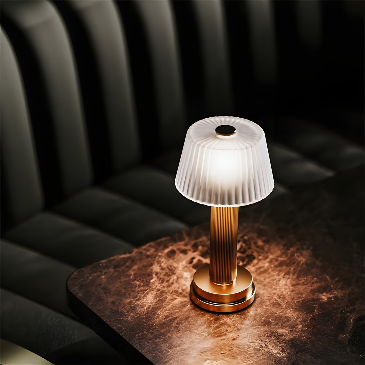 The Manhattan Cordless Lamp from Neoz Lighting Brings Art Deco to Life