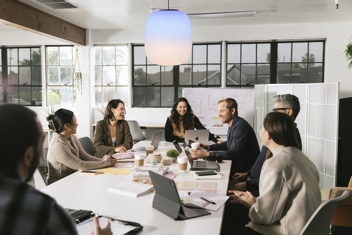 SKYVIEW's New Pendant Pro Brings Healthier, More Productive Lighting to Commercial Spaces