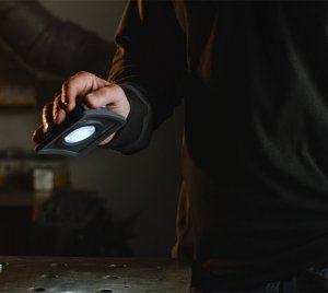 SCANGRIP Ergonomic Portable LED Work Light with High CRI and Wide Beam Angle