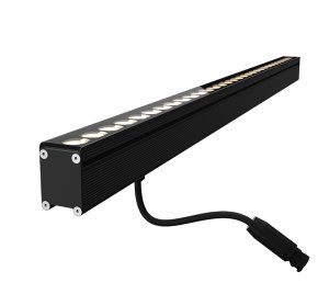 Outdoor Linear LED Wall Washing and Grazing Fixture with Integrated Drivers for Architectural Accent Lighting