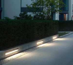 Low-Mount Recessed Wall Fixture with Stainless Steel Trims for Modern Architecture