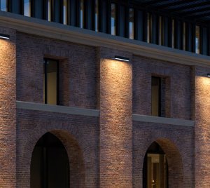 Outdoor Wall-Mounted LED Façade Floodlight for Architectural Accent and Wash Lighting