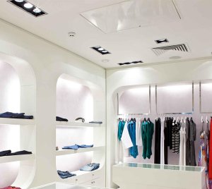 Recessed Multi-Spot LED Ceiling Fixture with Fully Adjustable Gimbal Optics