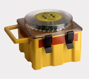 Portable Battery Powered Low-Intensity LED Obstruction Light with Aviation Red and NVG-Compatible Infrared
