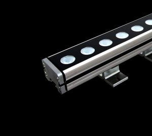 Linear Architectural Wall Washer/Grazer for Exterior Facades and Landscape Lighting