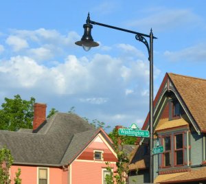 Decorative Outdoor Post-Top LED Street and Area Light with Sag or Teardrop Lens