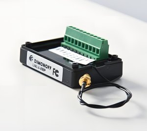 Intelligent Low-Voltage Wireless Lighting Node for Smart Remote Control and Monitoring of Solar and Battery-Powered Devices
