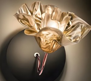 Artistic Wall Lamp with Flower-Inspired Lentiflex® Diffuser and Dimmable LED Filament Bulb