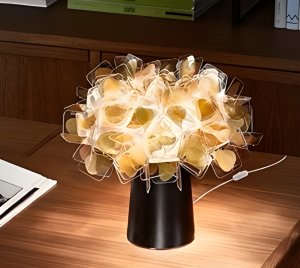 Decorative Table Lamp in Gold and White with Cloud-Inspired Design and Soft Morning Light Effect
