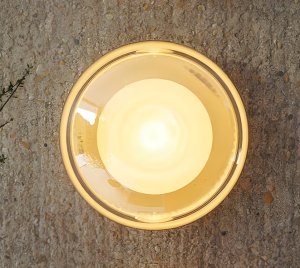 LED Wall Sconce with Multi-Tonal Nanocoating Surface for Soft Ambient Enhancement in Compact Spaces