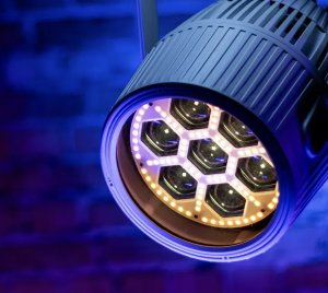 Outdoor IP65-Rated LED Wash Light with 7x 40W Cool+Warm White LEDs and Surrounding Frosted RGB SMD Halo LEDs