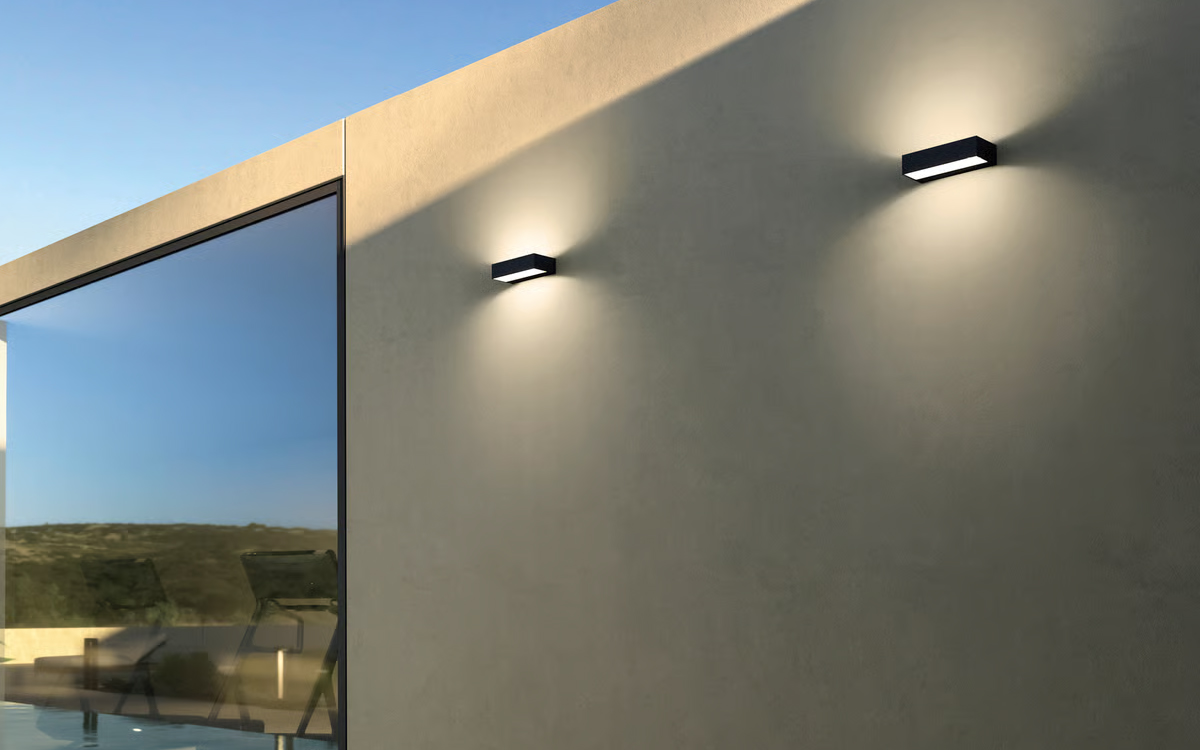 Architectural Cast Aluminium LED Wall Light with Downward or Bidirectional Light Output