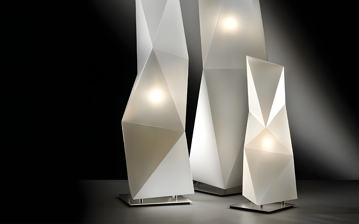 Artistic Floor Lamp with Diamond Geometry and Luminous Facets for Contemporary Interiors