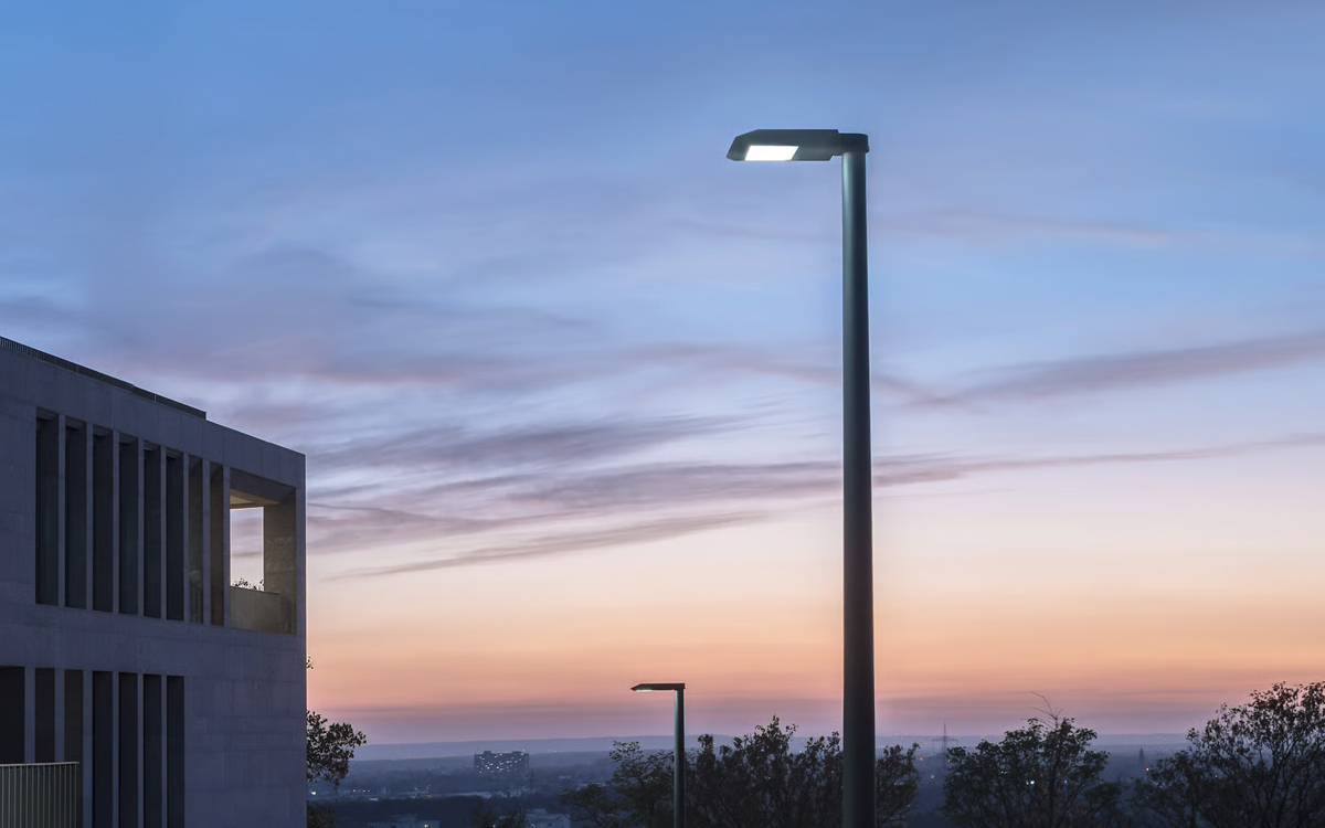 Asymmetrical Pole-Top LED Luminaires for Urban and Street Lighting Projects