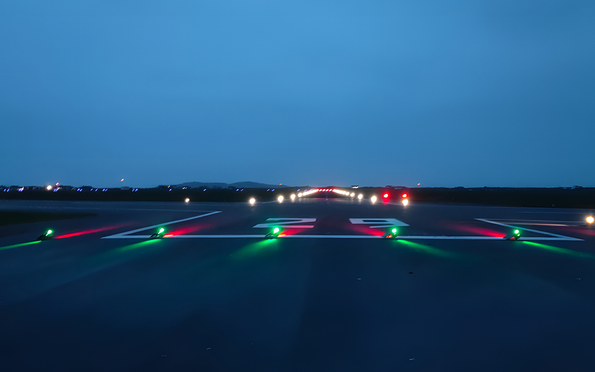Battery-Powered Solar Threshold End Light with Wireless Control and Infrared NVG Option