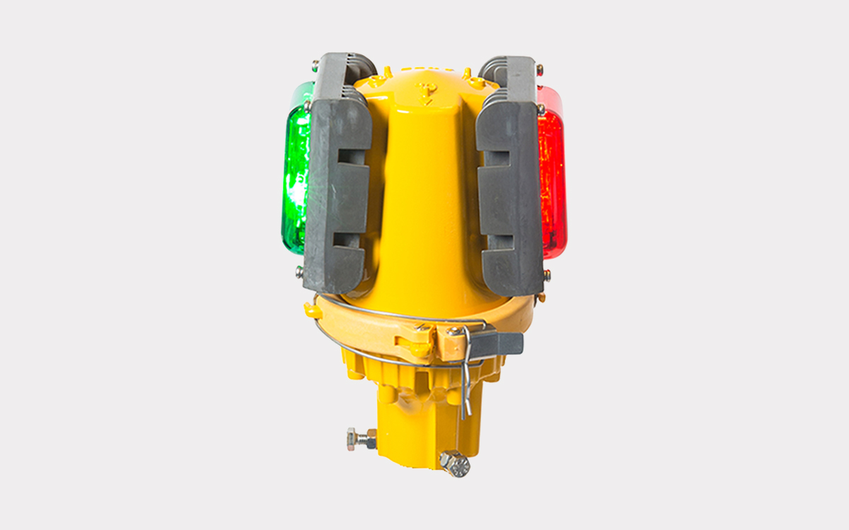 Bidirectional Runway Threshold Elevated LED Light Fixture with IQ Built-in ILCMS for Intelligent Airfields