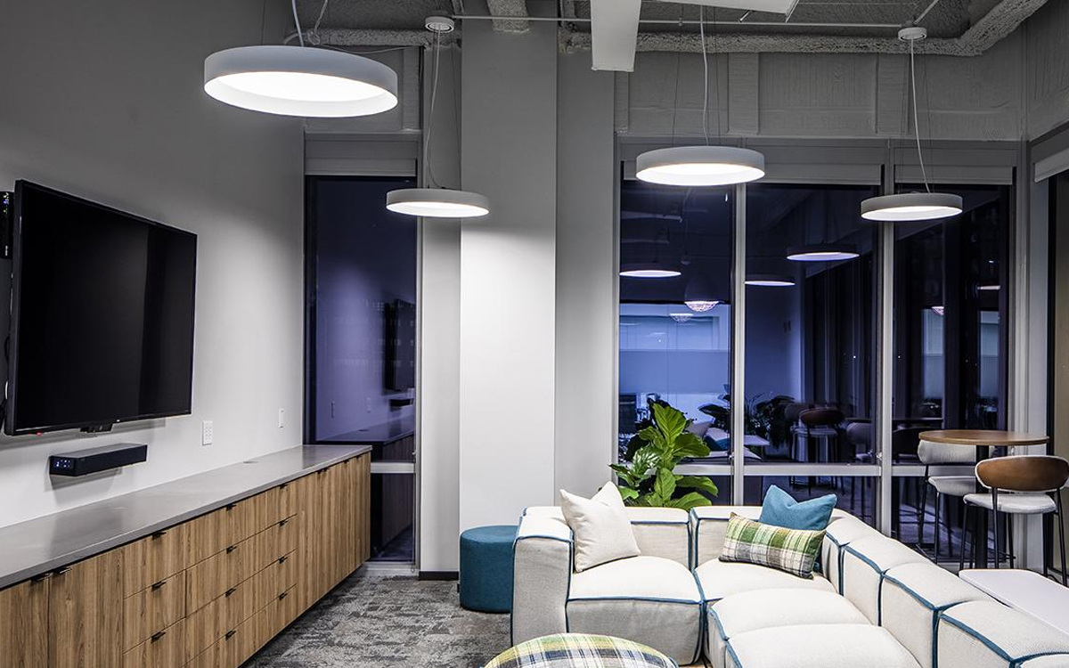 Commercial Edge-Lit LED Pendant Light with Multiple Lumen Options and DALI, Lutron, and PoE Control