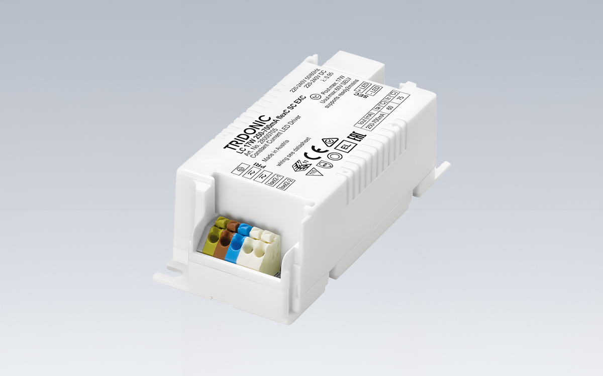 Constant Current LED Driver with Adjustable Output Current 250 to 700 mA for Indoor Applications