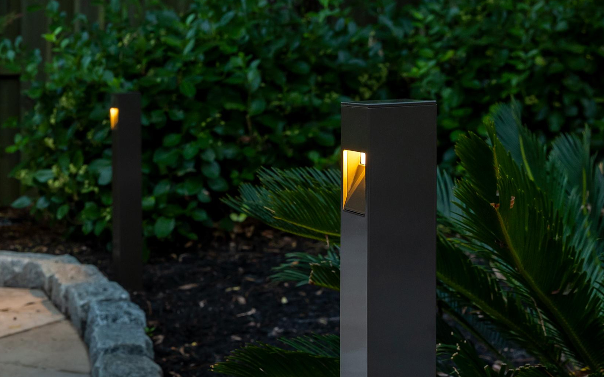 Contemporary Landscape LED Path Light with Marine-Grade Corrosion Resistance