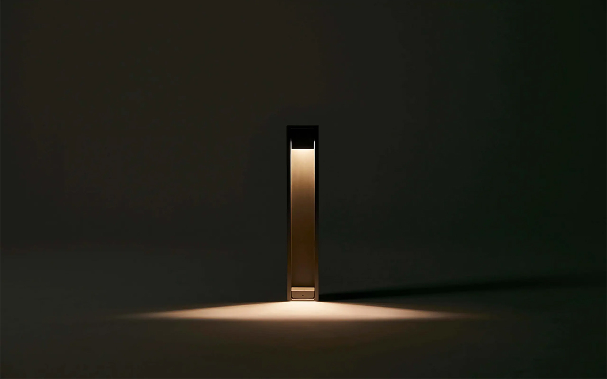 Contemporary Outdoor LED Bollard for Landscape Pathway and Perimeter Lighting