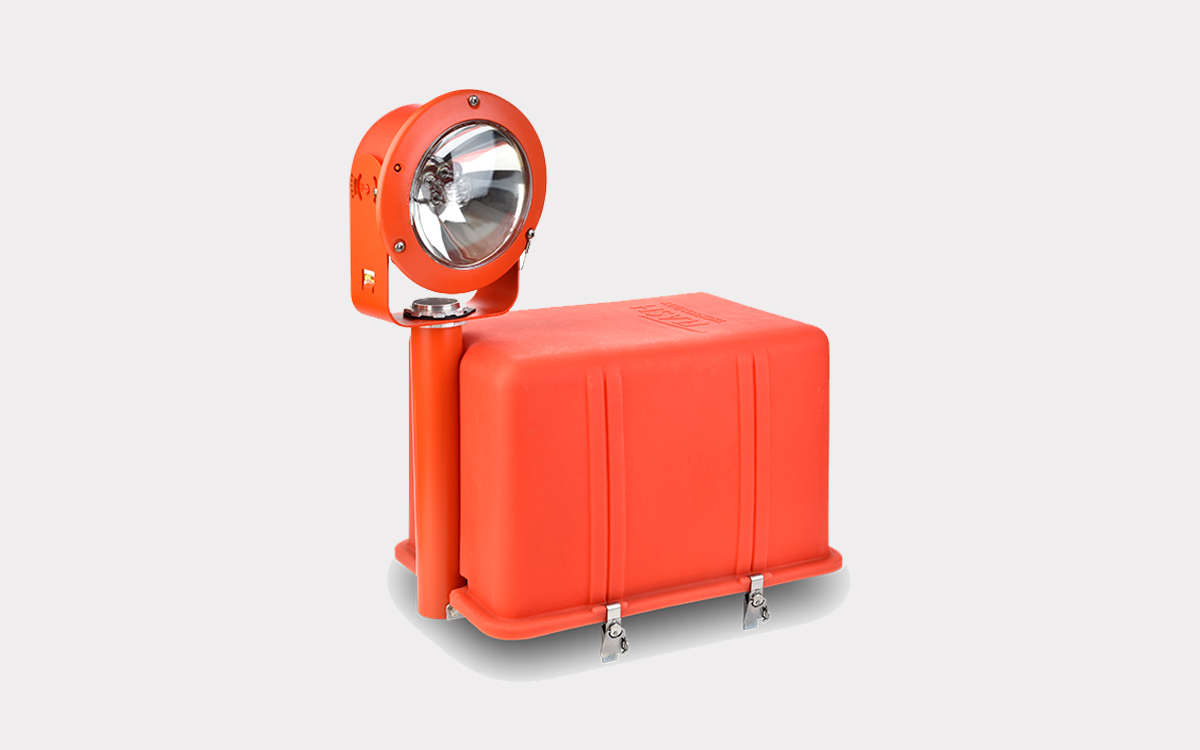 Current-Driven Unidirectional Approach Light for Runway Threshold Identification