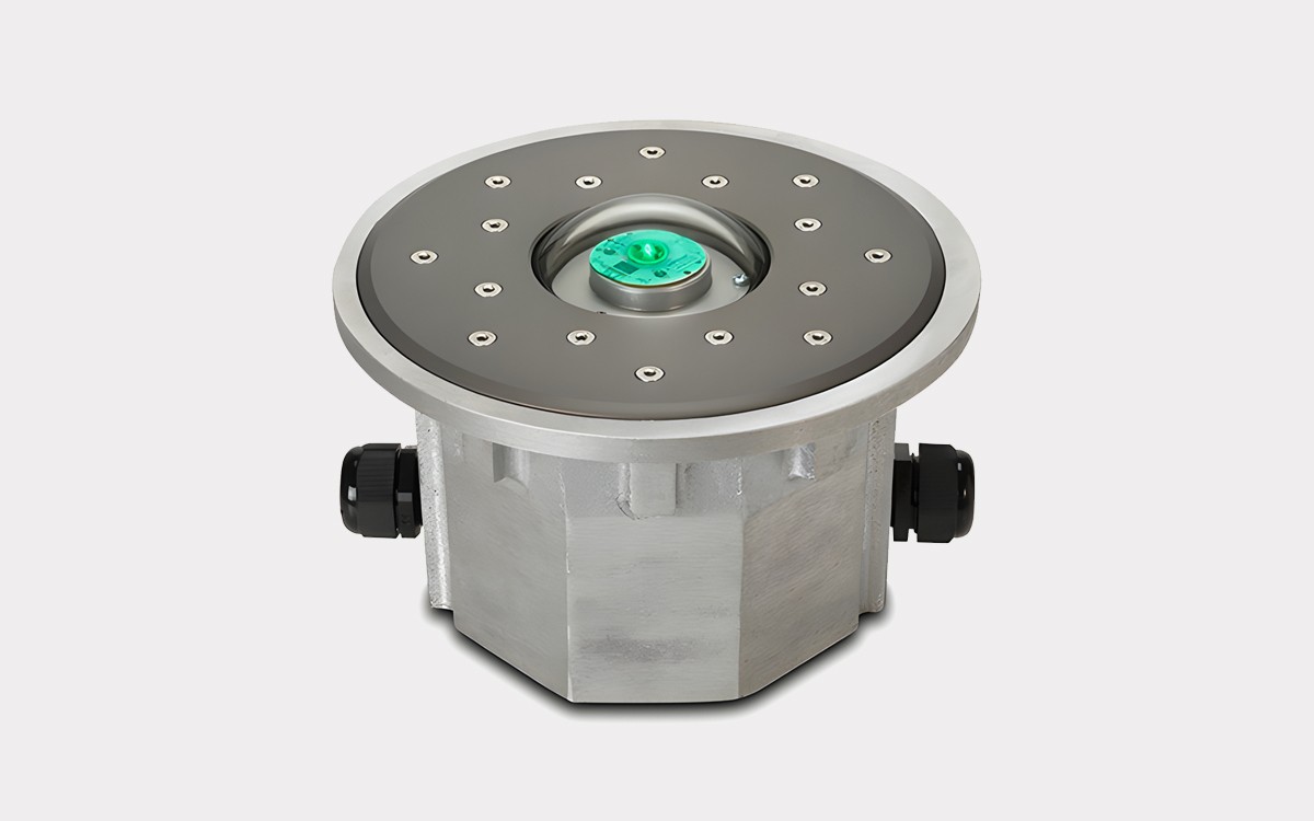 DC Inset Semi-Flush LED Heliport Perimeter Light with Infrared NVG Compatibility
