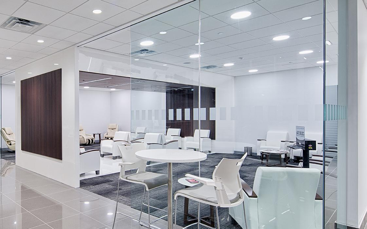 Dimmable Recessed LED Downlight with Frosted Acrylic Lens for Smooth Distribution in Commercial and Public Spaces