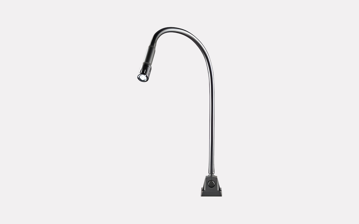 Flexible-Arm LED Machine Lamp with High-Intensity Beam and Adjustable Positioning