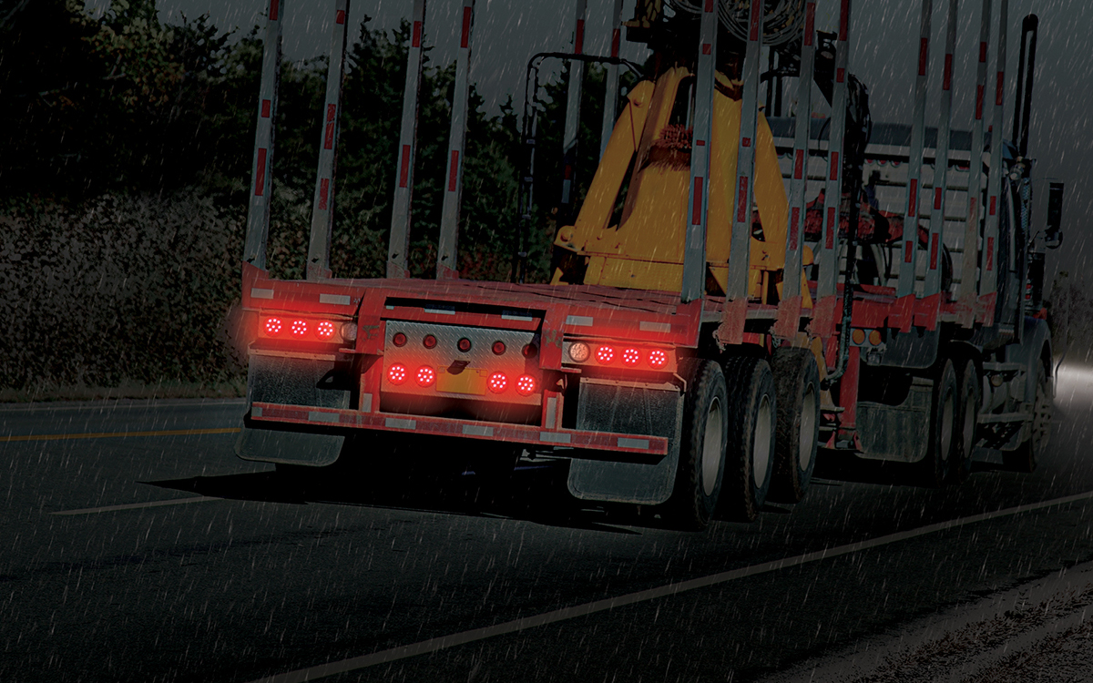 Heated 4-Inch Round LED Tail Lights for Snow and Ice Conditions on Heavy-Duty Trucks