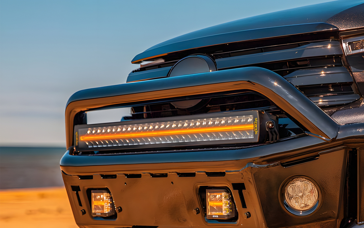 Heavy-Duty Truck LED Light Bar for Extreme Road and Weather Conditions