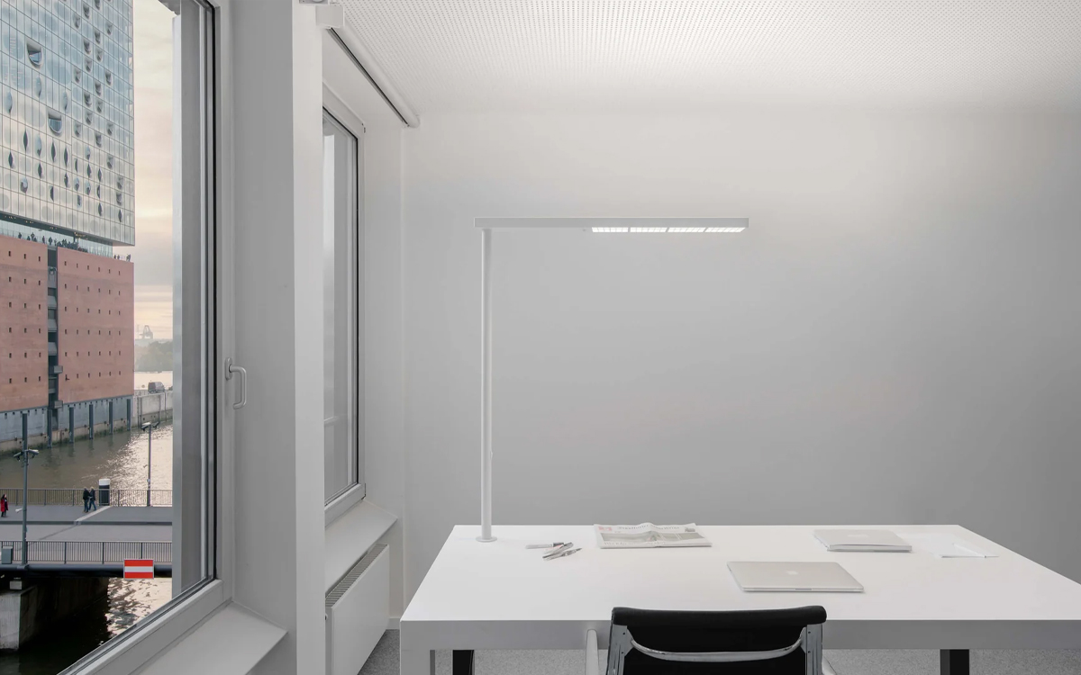 High CRI Smart LED Floor Lamp for Open-Plan Offices and Co-Working Spaces