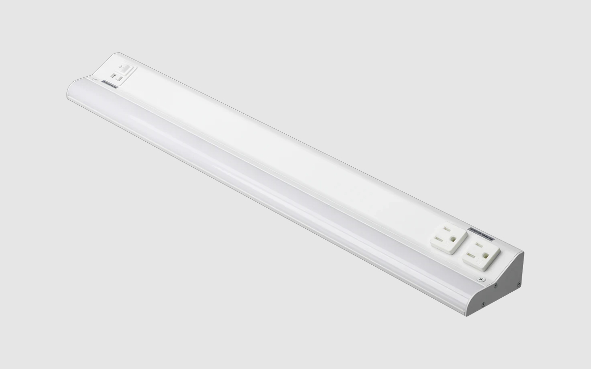 High-CRI Under Cabinet Light with Multiple Length Options and Integrated Power Outlets
