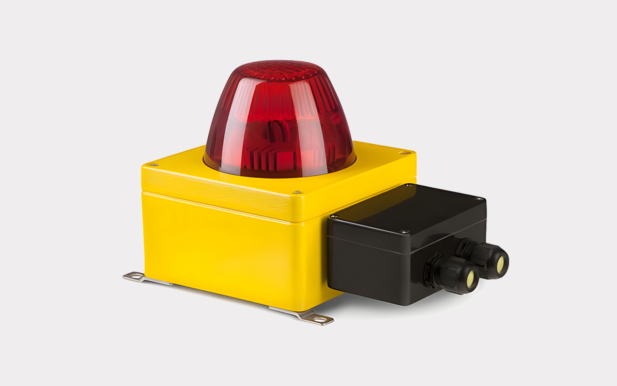 ICAO-Compliant Low-Intensity LED Obstruction Light for Wind Turbines, Stacks, and Communication Towers Below 150 Feet