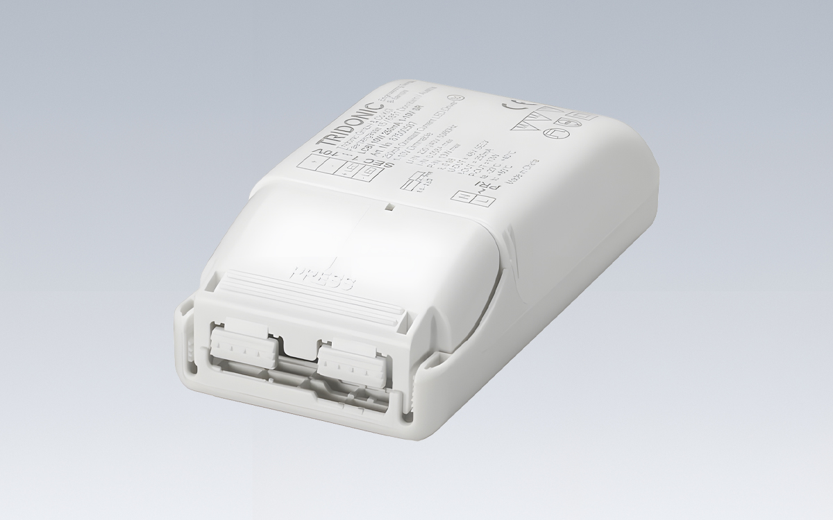 Independent Dimmable LED Driver for Constant Current Control in Retail and Hospitality Applications