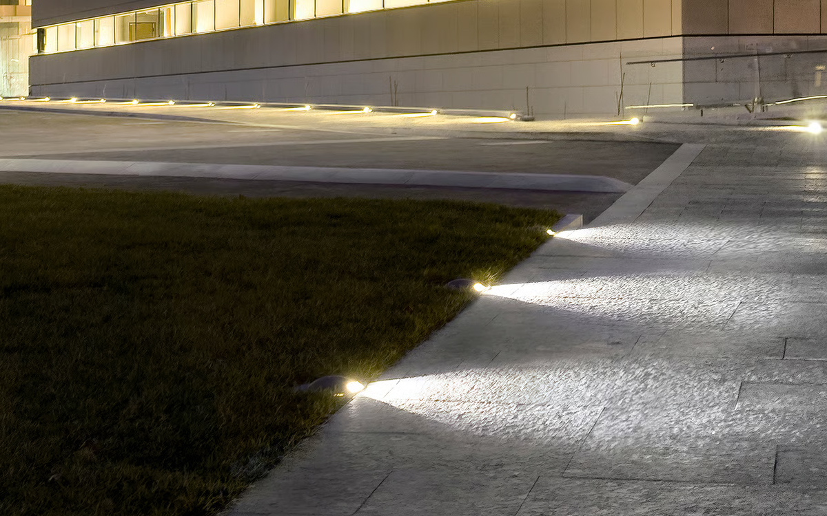 IP67 Recessed Outdoor LED Fixture for Drive-Over Ground Surface Illumination