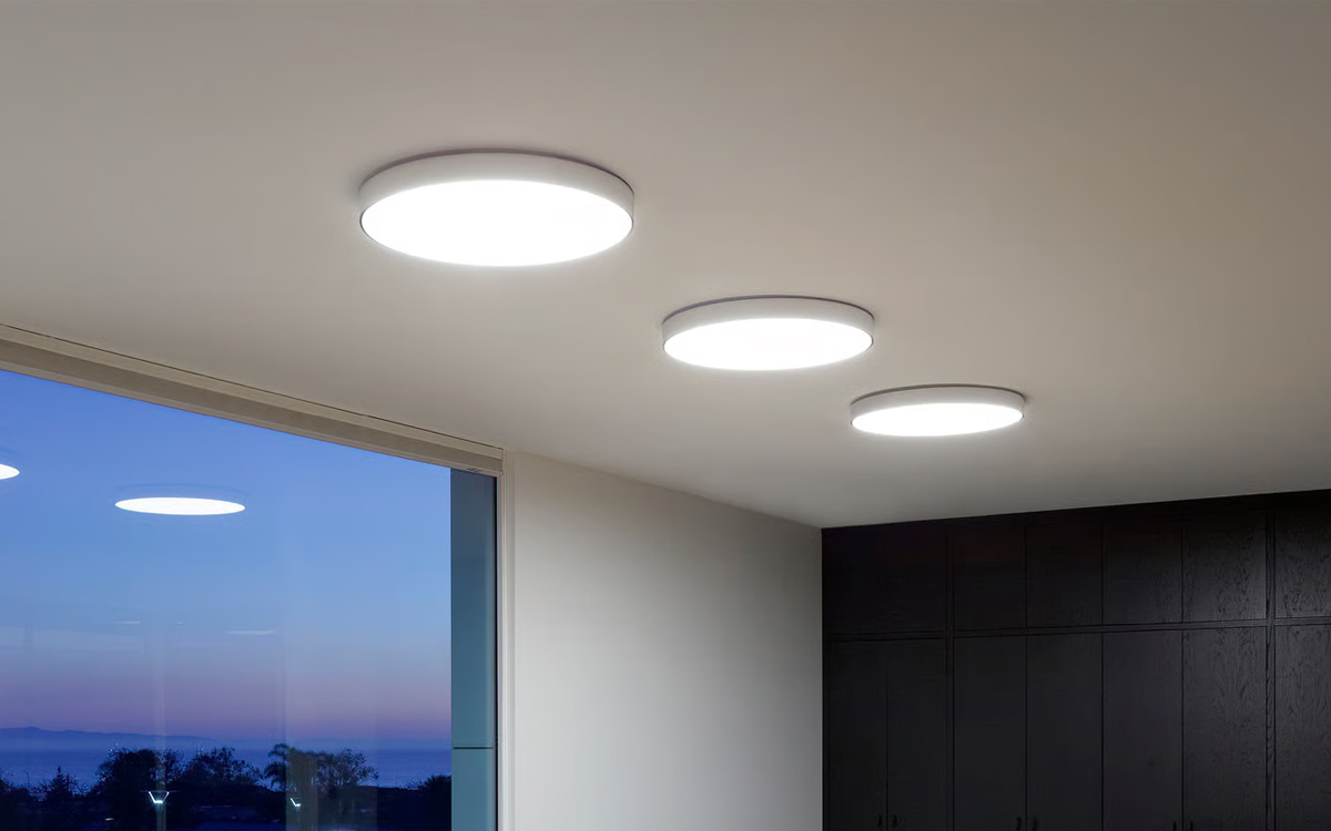 Large-Area Flush-Mount LED Ceiling Light for Uniform Ambient Lighting in Large Commercial and Residential Interior Spaces