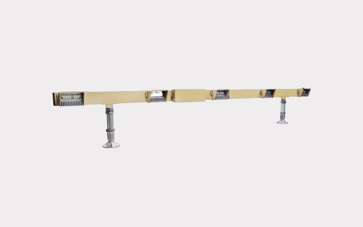LED Approach Light Barrette for Tactical, Expeditionary, and Temporary Runway Lighting