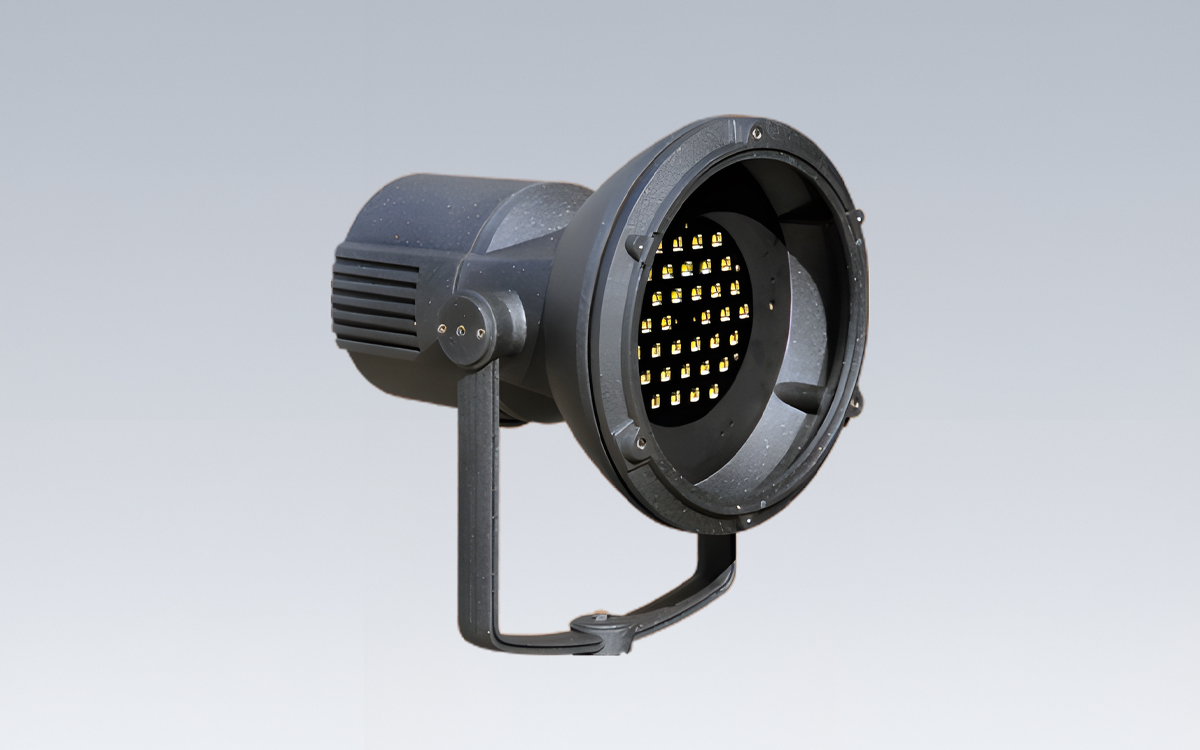 LED Flood Light with Programmable Driver and Static/Dynamic Color Outputs for Outdoor Area and Façade Lighting