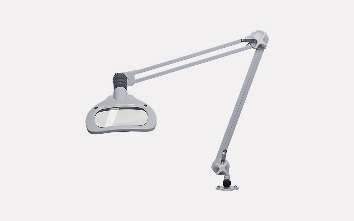 LED Magnifying Lamp for Maritime and Industrial Applications