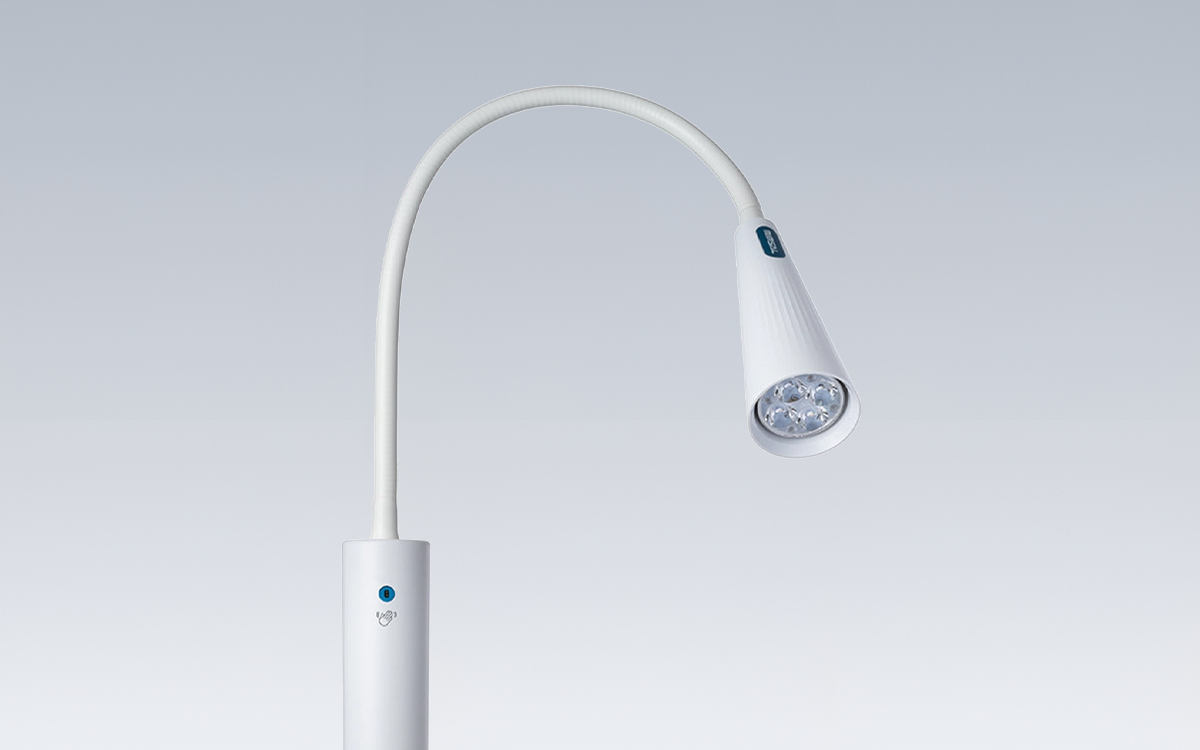 LED Medical Examination Light with Contactless Switch and Adjustable Arm for Professional Diagnostic Environments