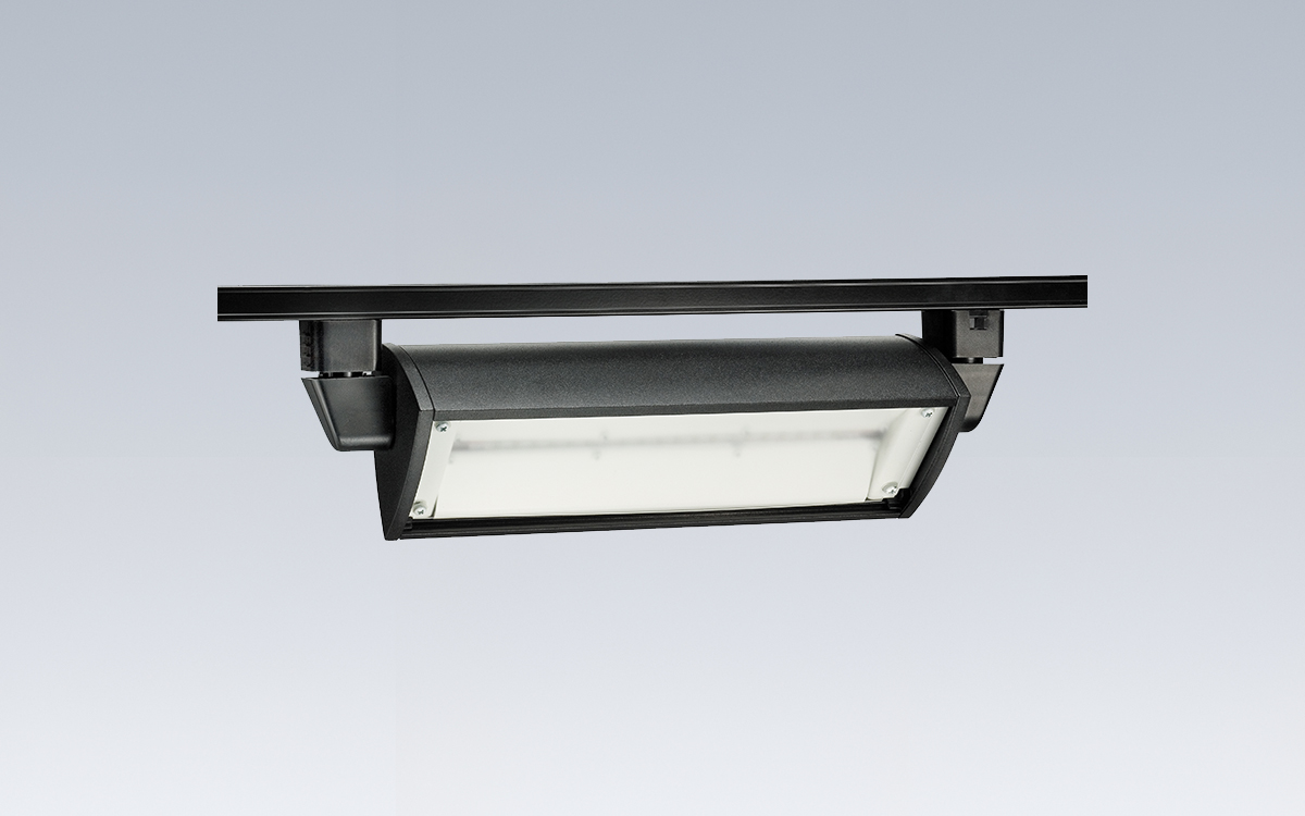 LED Wall Wash and Flood Light with HTEK Adapter for Gallery and Retail Installations