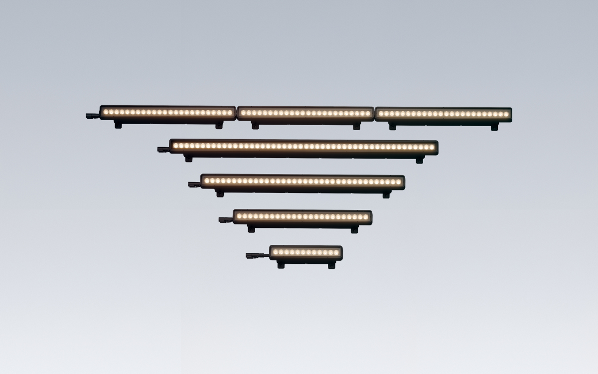 Linear LED Floodlights for Architectural Lighting, Wall Washing and Grazing with DALI and DMX/RDM Control