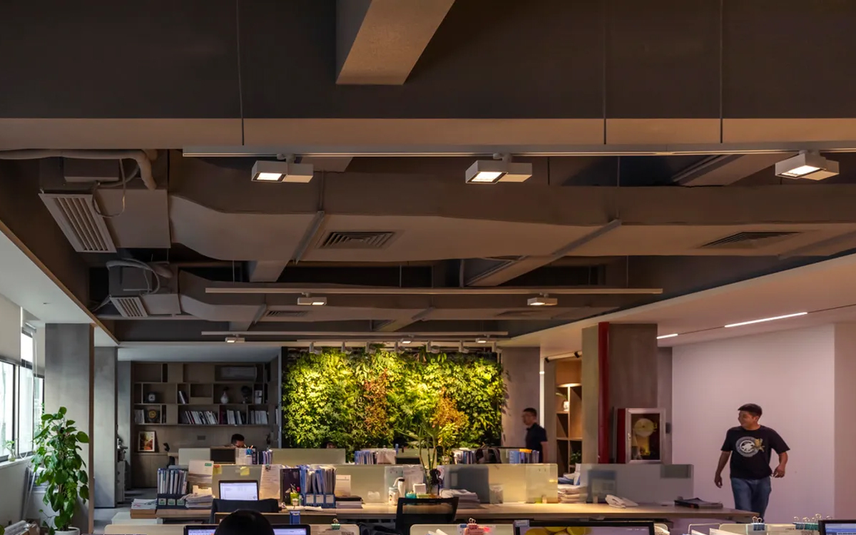 Low-Profile LED Track Spotlight for Hospitality, Retail, and Commercial Spaces