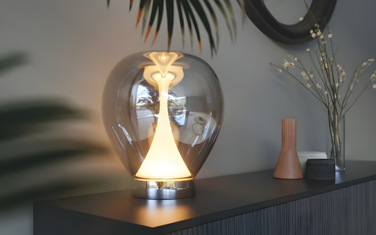 Luxury Ambient Glass Table Lamp with Reflective Metallic Gradient for Residential Interiors