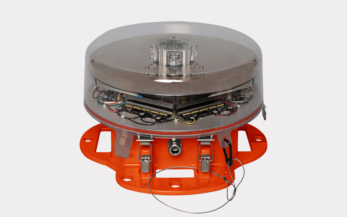 Medium Intensity Flashing Dual Red White Beacon for Hazardous Industrial Areas and Aviation Safety Compliance
