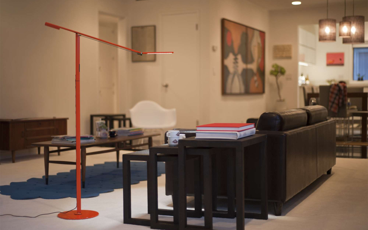 Minimalist LED Floor Lamp with Counterbalanced Arm and Feather-Light Touch Control