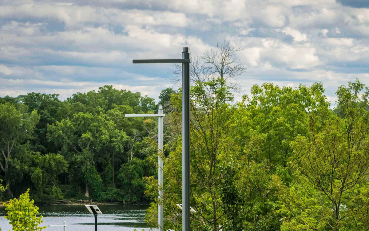Minimalist Street and Pedestrian LED Lighting Fixture for Urban Plazas, Walkways, and Boulevards