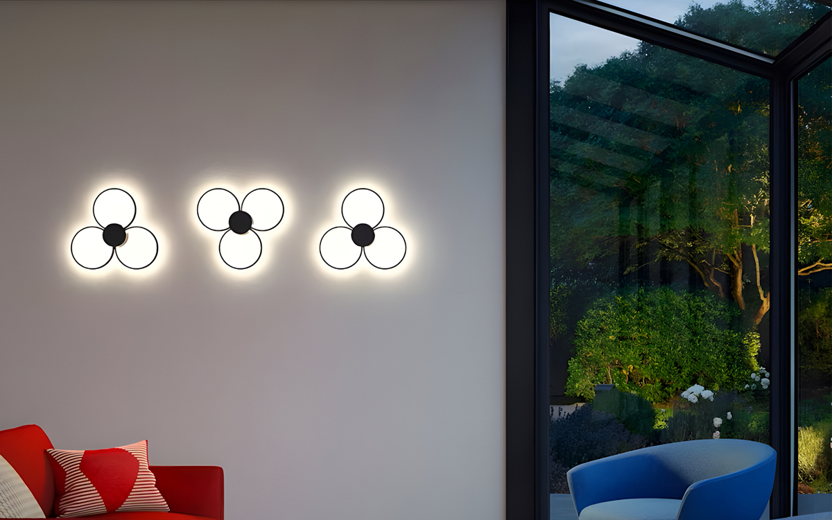 Modern Geometric Wall Light with Circular Aluminum Profile and Soft Edge Diffusion