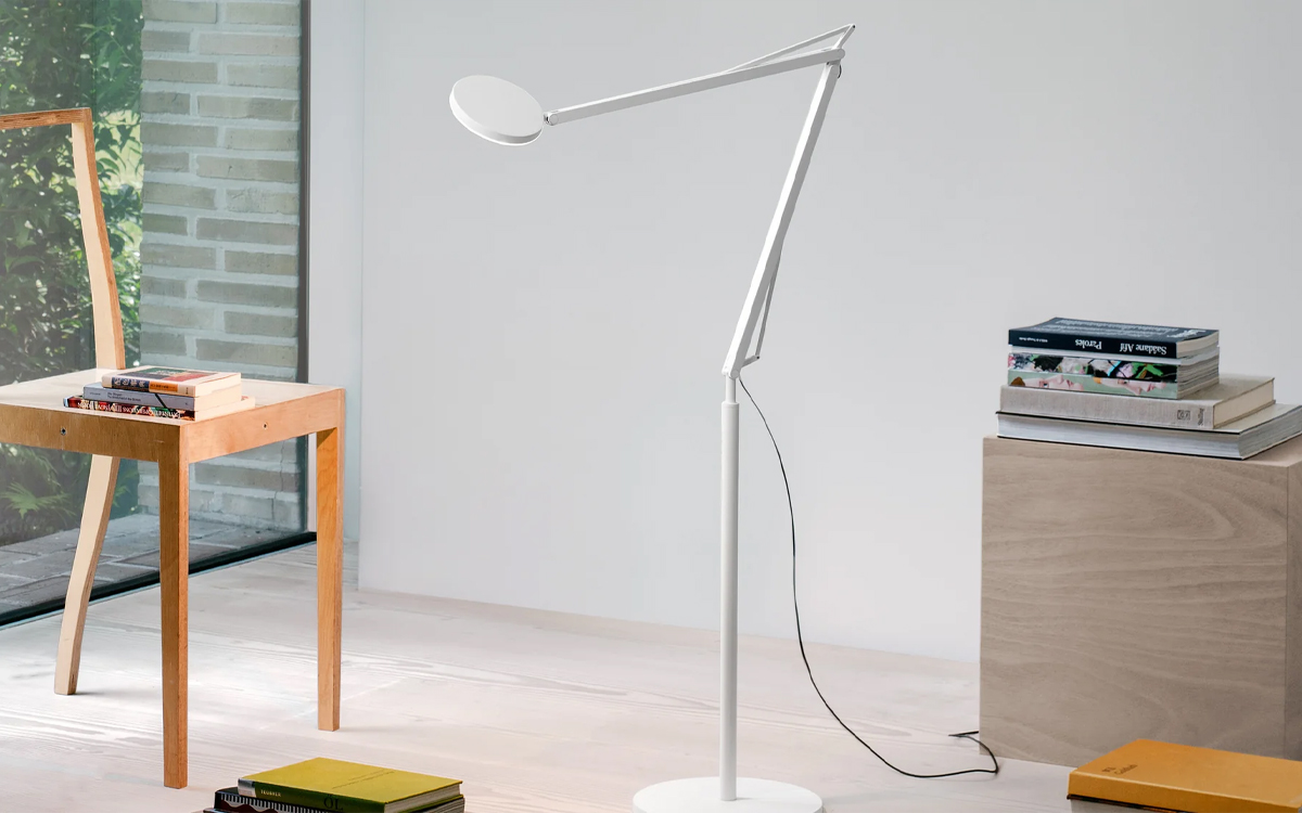 Modern LED Reading Lamp for Sofa and Bed with Adjustable Color Temperature and Ergonomic Design