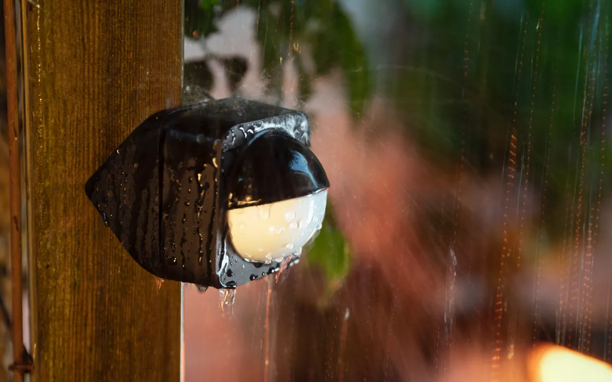 Philips Hue Battery-Powered Smart Outdoor Motion Sensor for Porch, Patio, Garage, and Walkway Lighting